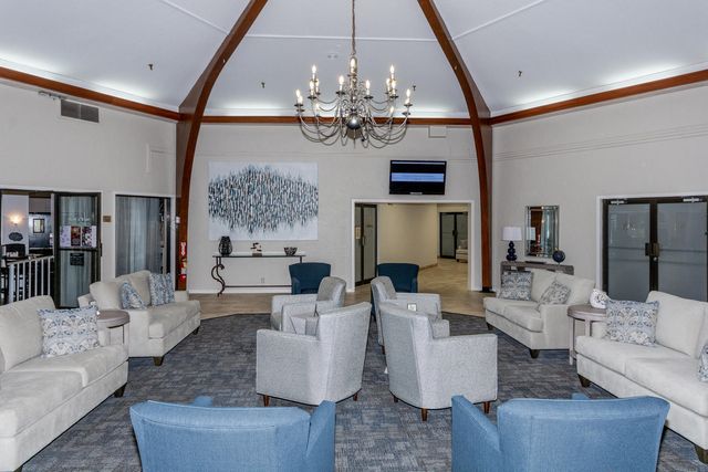 3951 Via Poinciana 214, Lake Worth, FL 33467