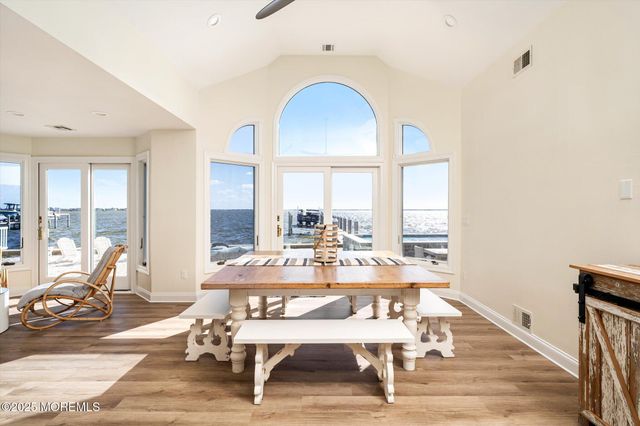 673 Bayview Drive, Toms River, NJ 08753