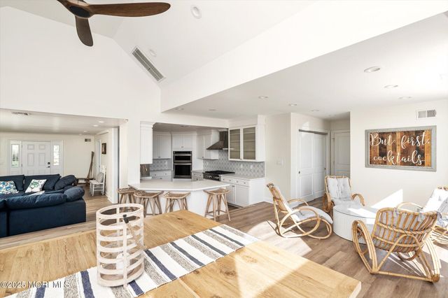 673 Bayview Drive, Toms River, NJ 08753