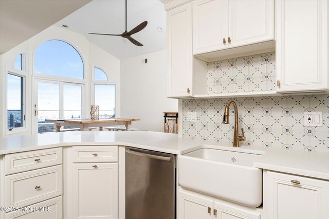 673 Bayview Drive, Toms River, NJ 08753