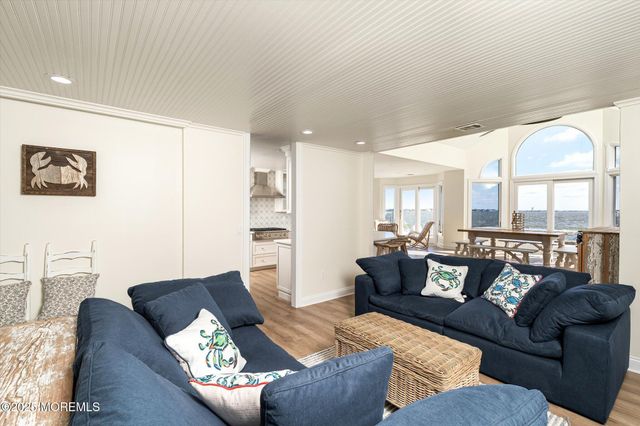 673 Bayview Drive, Toms River, NJ 08753