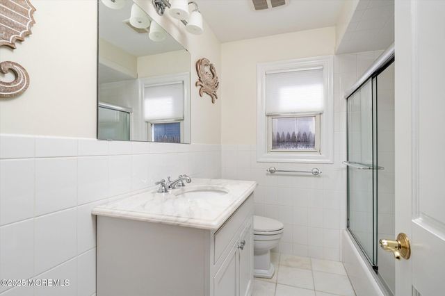 673 Bayview Drive, Toms River, NJ 08753