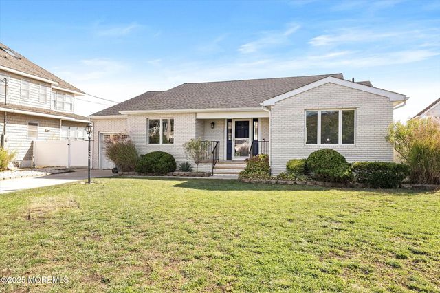 673 Bayview Drive, Toms River, NJ 08753