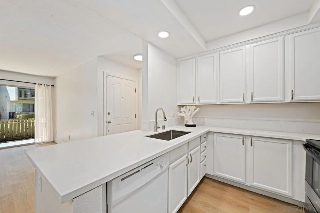 432 Edgehill Ln. 145, Oceanside, CA 92054