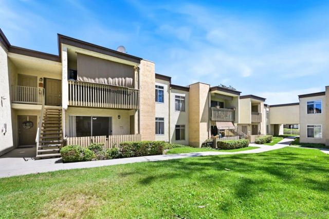 432 Edgehill Ln. 145, Oceanside, CA 92054