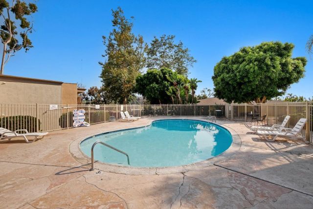 432 Edgehill Ln. 145, Oceanside, CA 92054