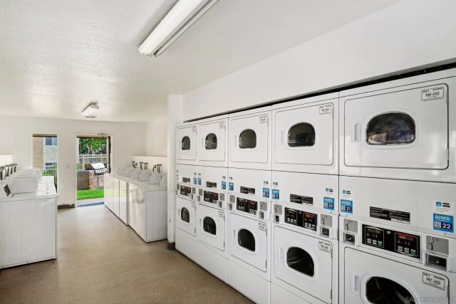 432 Edgehill Ln. 145, Oceanside, CA 92054