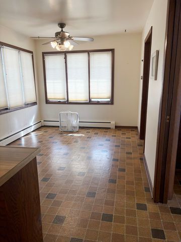 401 10th Street, Dewitt, IA 52742