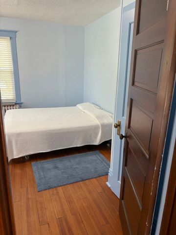 401 10th Street, Dewitt, IA 52742