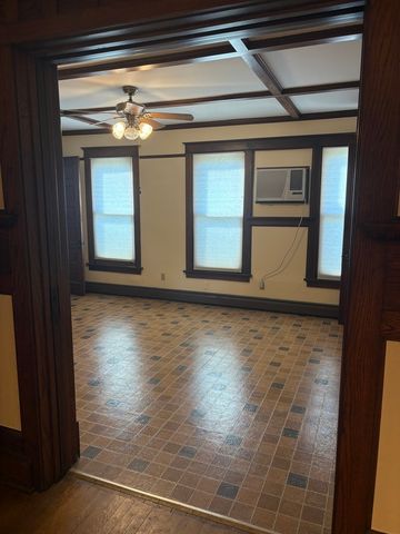 401 10th Street, Dewitt, IA 52742