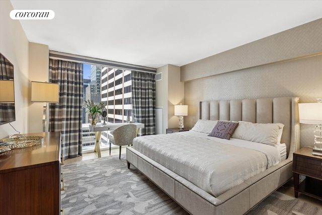 135 W 52nd St Apt 30B, New York City, NY 10019