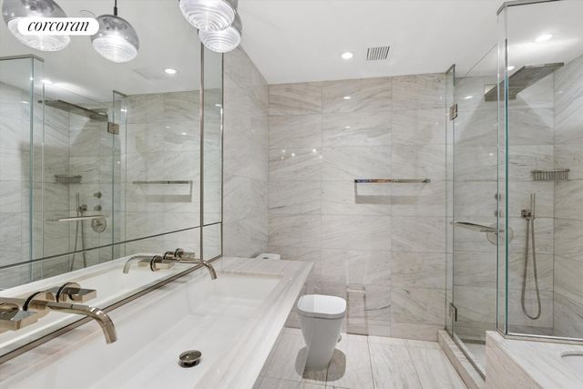 135 W 52nd St Apt 30B, New York City, NY 10019