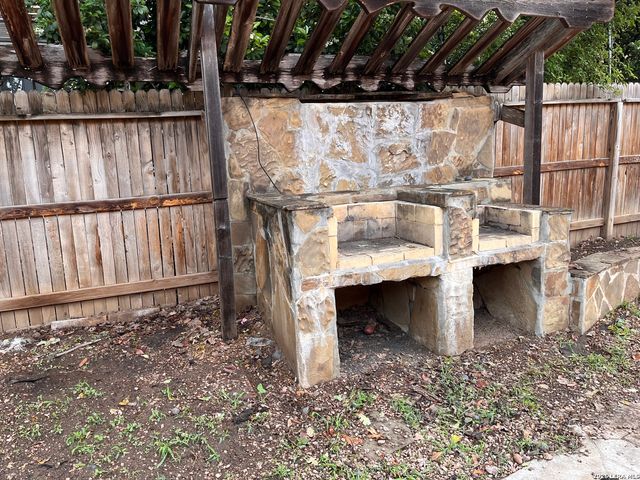 21114 Sierra Crest, San Antonio, TX 78259