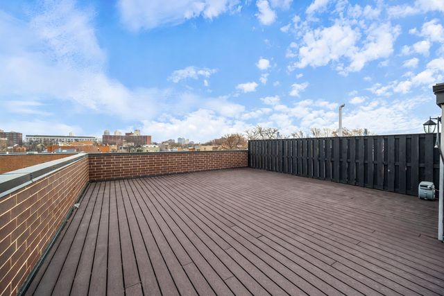 2649 N Racine Avenue 3N, Chicago, IL 60614