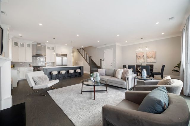 2649 N Racine Avenue 3N, Chicago, IL 60614