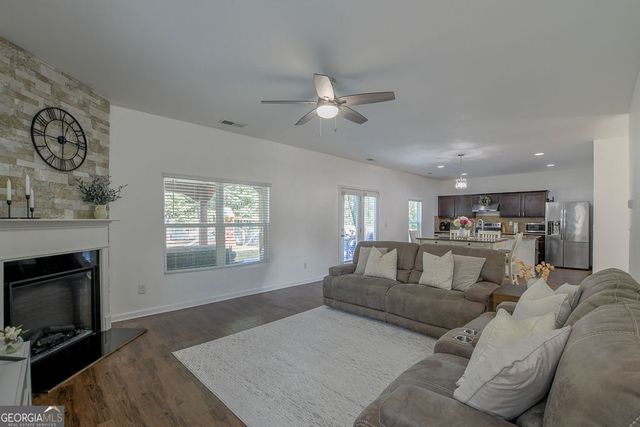 1428 Cragston Drive, Winder, GA 30680
