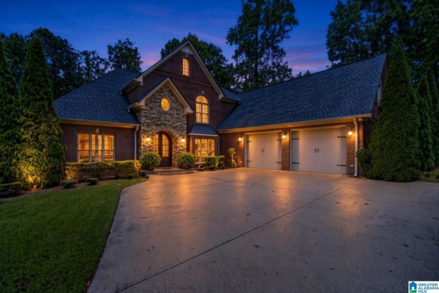 245 ROME BEAUTY CIRCLE, Oxford, AL 36203