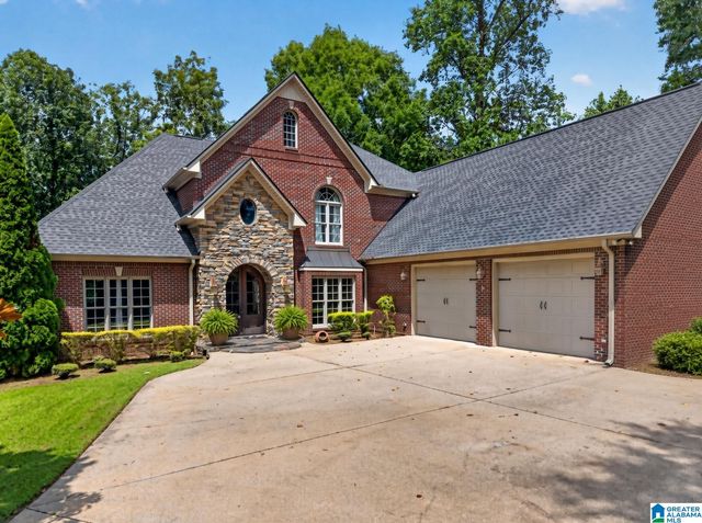 245 ROME BEAUTY CIRCLE, Oxford, AL 36203