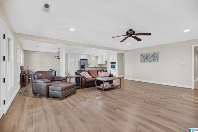 245 ROME BEAUTY CIRCLE, Oxford, AL 36203