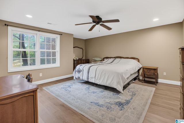 245 ROME BEAUTY CIRCLE, Oxford, AL 36203
