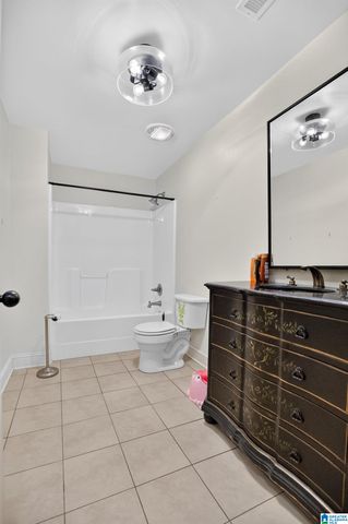 245 ROME BEAUTY CIRCLE, Oxford, AL 36203