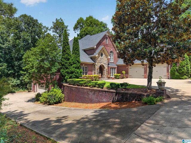 245 ROME BEAUTY CIRCLE, Oxford, AL 36203