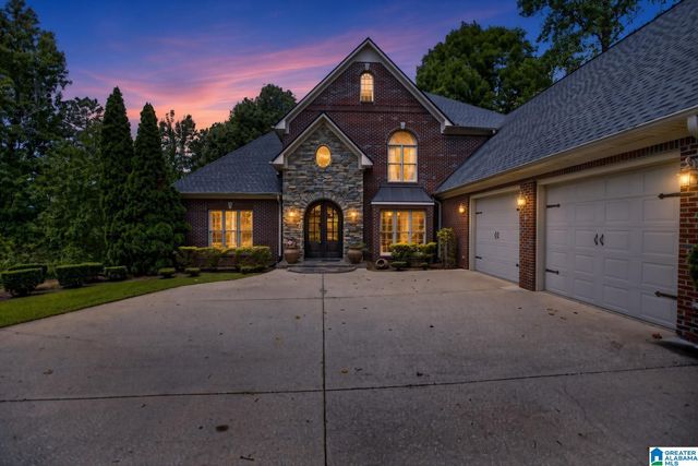 245 ROME BEAUTY CIRCLE, Oxford, AL 36203