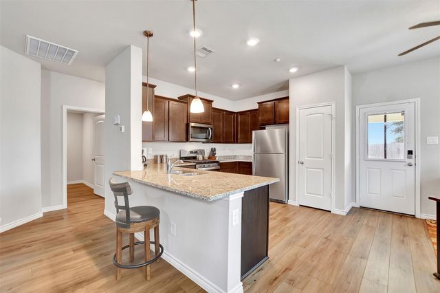 909 Davy Street, Brenham, TX 77833