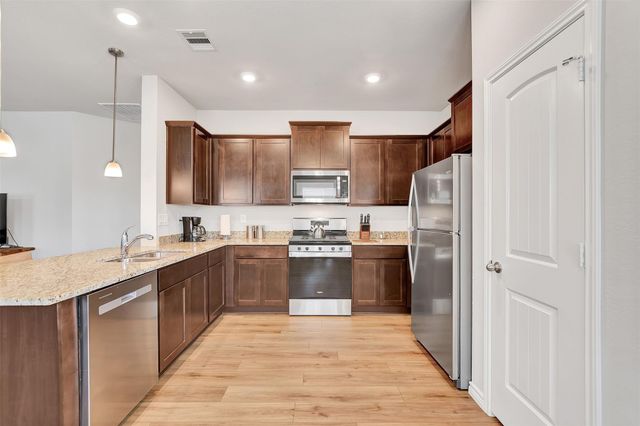 909 Davy Street, Brenham, TX 77833