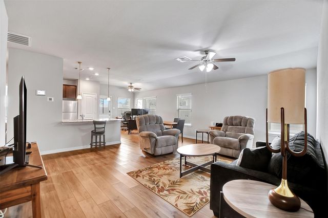 909 Davy Street, Brenham, TX 77833