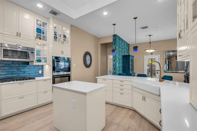 21302 Wooded Lake Court, Richmond, TX 77407