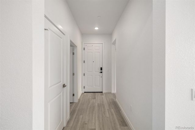 6153 N Ceylon Street 202, Aurora, CO 80019