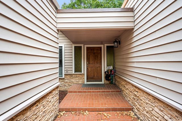 1942 Blue Bell Ct, Cool, CA 95614