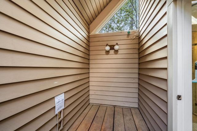 1942 Blue Bell Ct, Cool, CA 95614