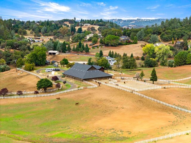 1942 Blue Bell Ct, Cool, CA 95614