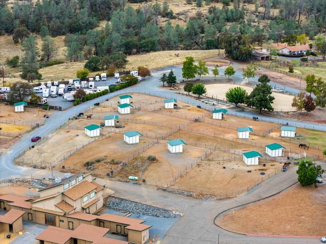 1942 Blue Bell Ct, Cool, CA 95614