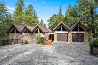 1942 Blue Bell Ct, Cool, CA 95614