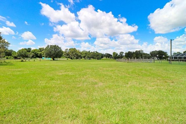 13221 TOM GALLAGHER ROAD, Dover, FL 33527