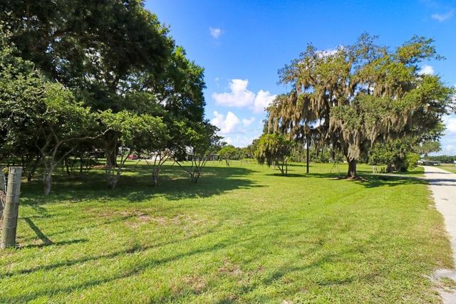 13221 TOM GALLAGHER ROAD, Dover, FL 33527