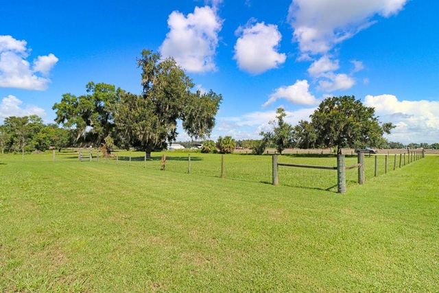 13221 TOM GALLAGHER ROAD, Dover, FL 33527