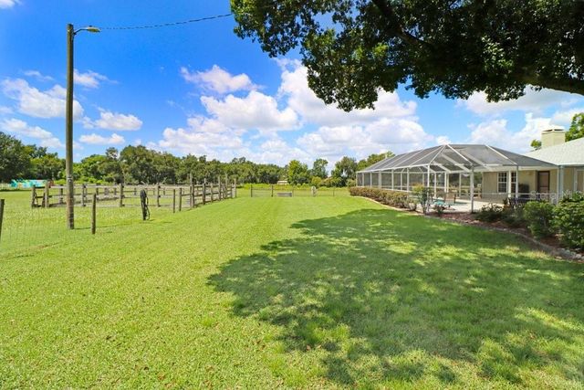 13221 TOM GALLAGHER ROAD, Dover, FL 33527