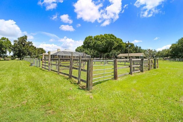 13221 TOM GALLAGHER ROAD, Dover, FL 33527