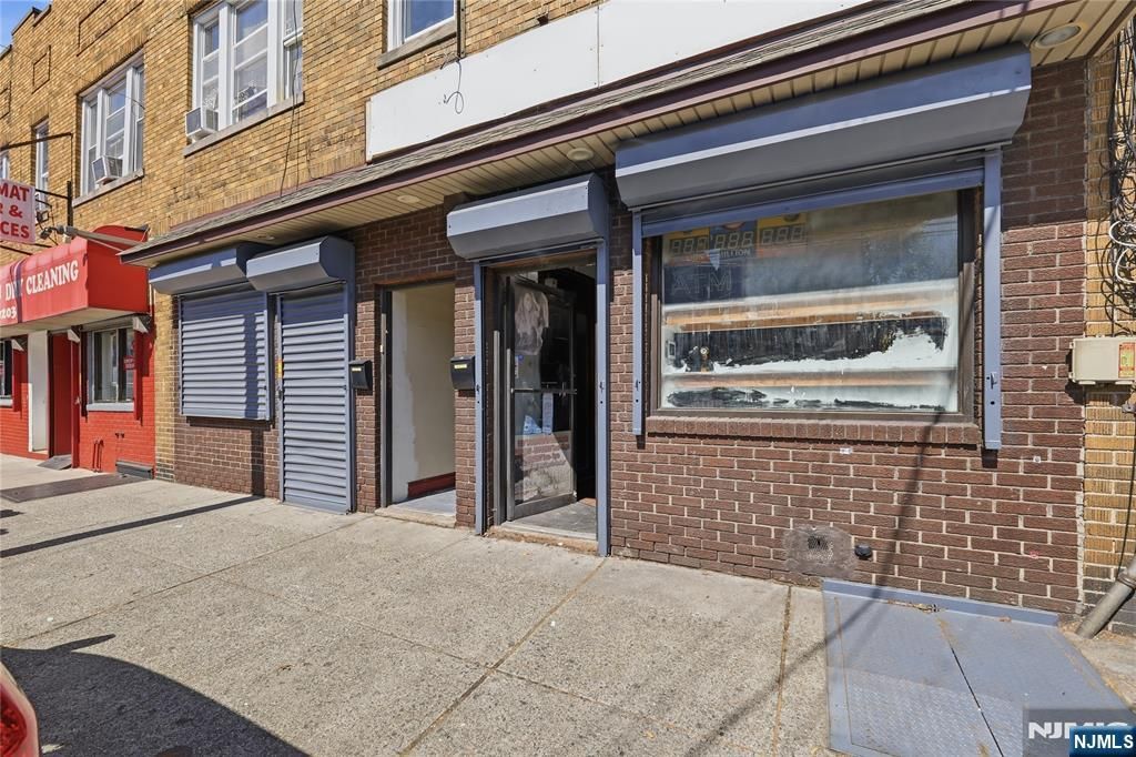 153 Sterling Avenue 1st floor, Jersey City, NJ 07305