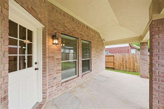 12307 Green Trails Drive, Stafford, TX 77477
