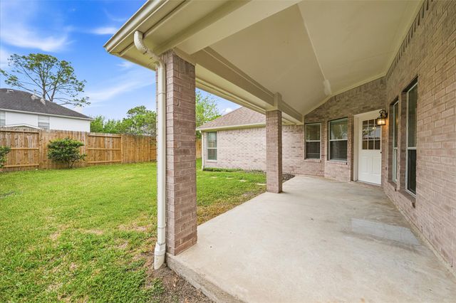 12307 Green Trails Drive, Stafford, TX 77477