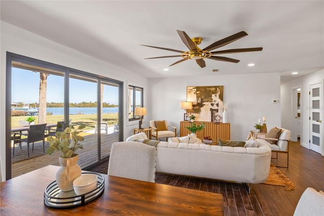 203 PARKWOOD LANE, Edgewater, FL 32132