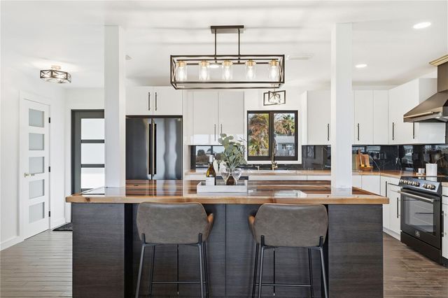 203 PARKWOOD LANE, Edgewater, FL 32132