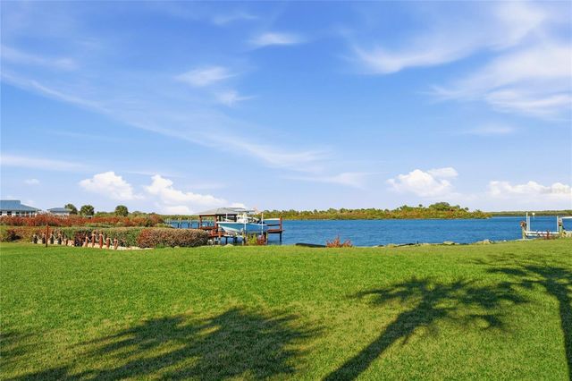 203 PARKWOOD LANE, Edgewater, FL 32132