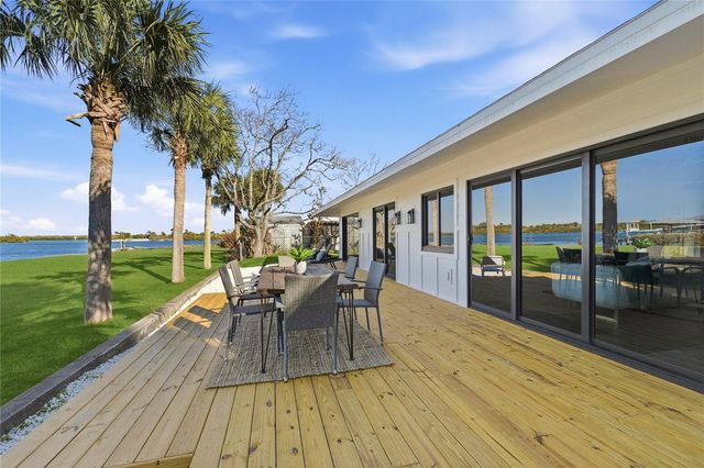 203 PARKWOOD LANE, Edgewater, FL 32132