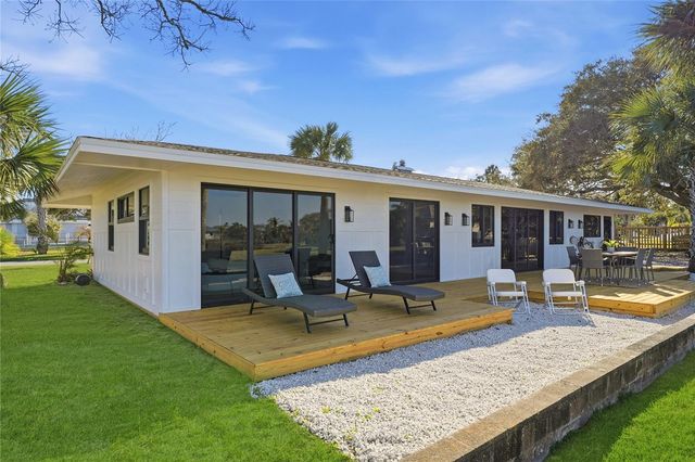 203 PARKWOOD LANE, Edgewater, FL 32132